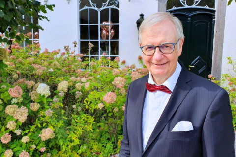 Festlich ohne Pastor - Euer freier Redner und Theologe, Trauredner · Theologen Dortmund, Kontaktbild Festlich ohne Pastor - Euer freier Redner und Theologe, Trauredner · Theologen Dortmund, Kontaktbild