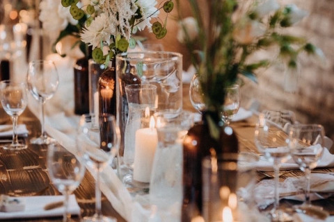 Stil und Blüte | Eventfloristik & Flowercrown Workshops, Deko · Floristen · Hussen Vettweiss, Kontaktbild
