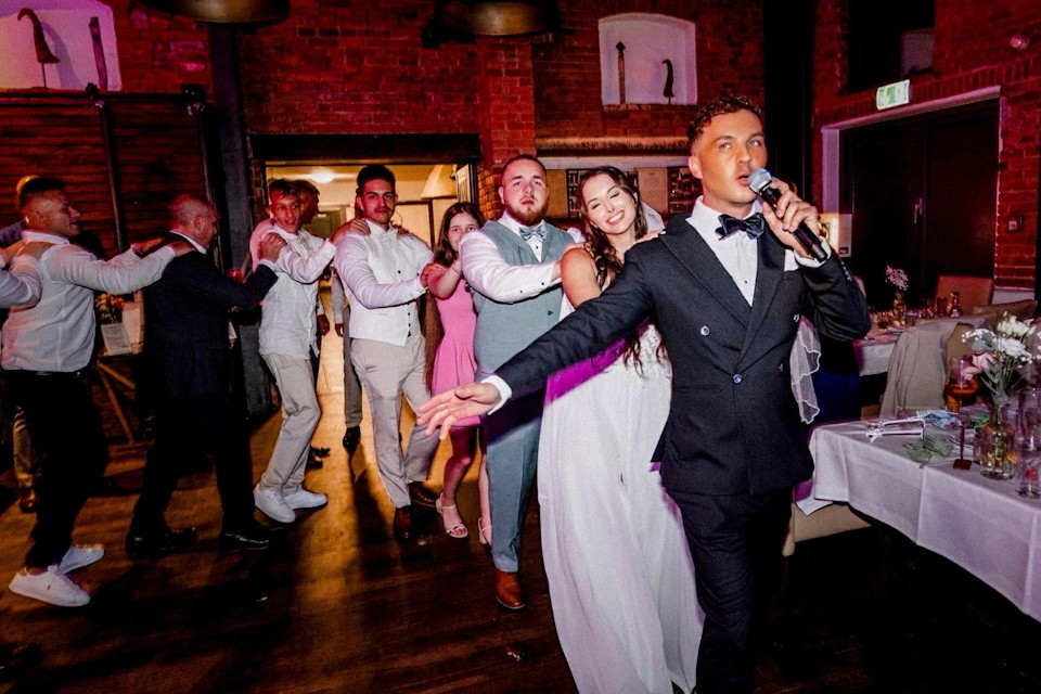 Russische Hochzeit in Köln - wenn rheinische Lebensfreude auf slawische Feierkultur trifft Bild 1 Russische Hochzeit in Köln - wenn rheinische Lebensfreude auf slawische Feierkultur trifft Bild 1